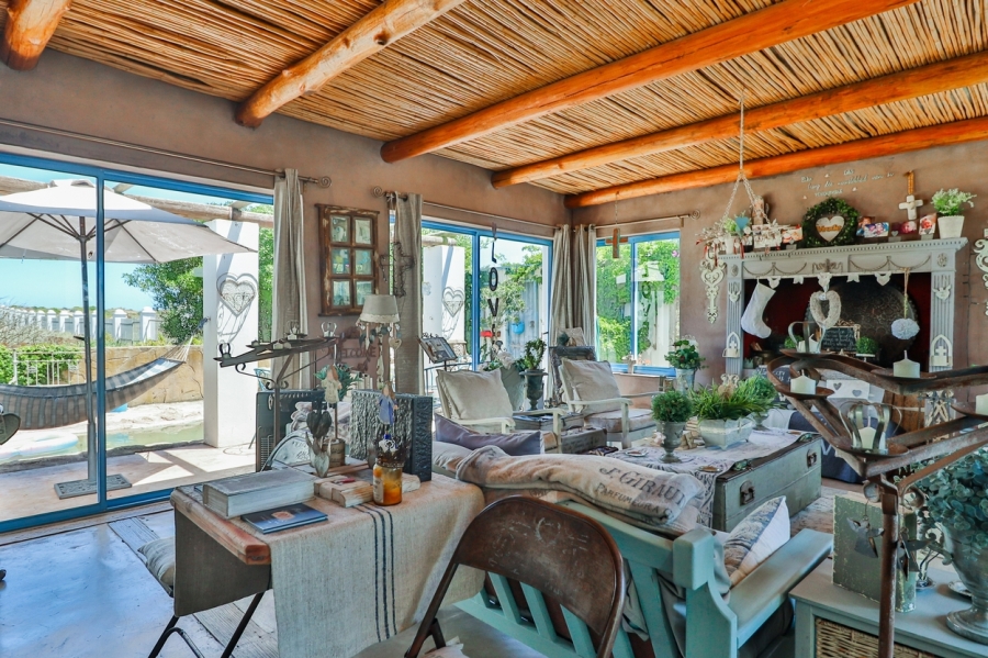 4 Bedroom Property for Sale in Blue Lagoon Western Cape